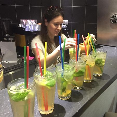 M-Club Hotel Budva Eksteriør bilde