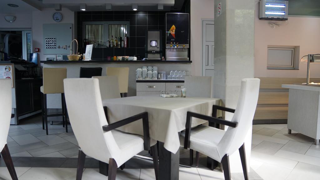 M-Club Hotel Budva Eksteriør bilde